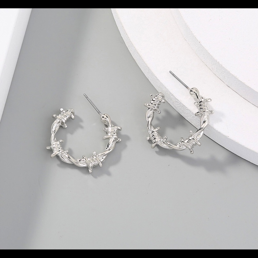 Hoop Earrings-3/4”-4/$28 - Picture 4 of 4